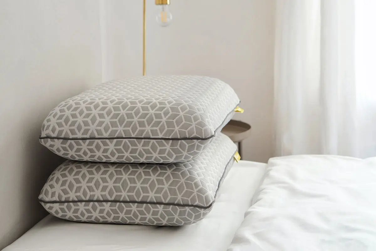 Brightr® Eclipse Pillow & Copper Pillow Protector Bundle