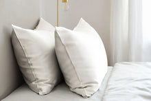 Load image into Gallery viewer, Brightr® 100% Silk 22 momme pillowcase Brightr®