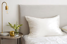 Load image into Gallery viewer, Brightr® 100% Silk 22 momme pillowcase
